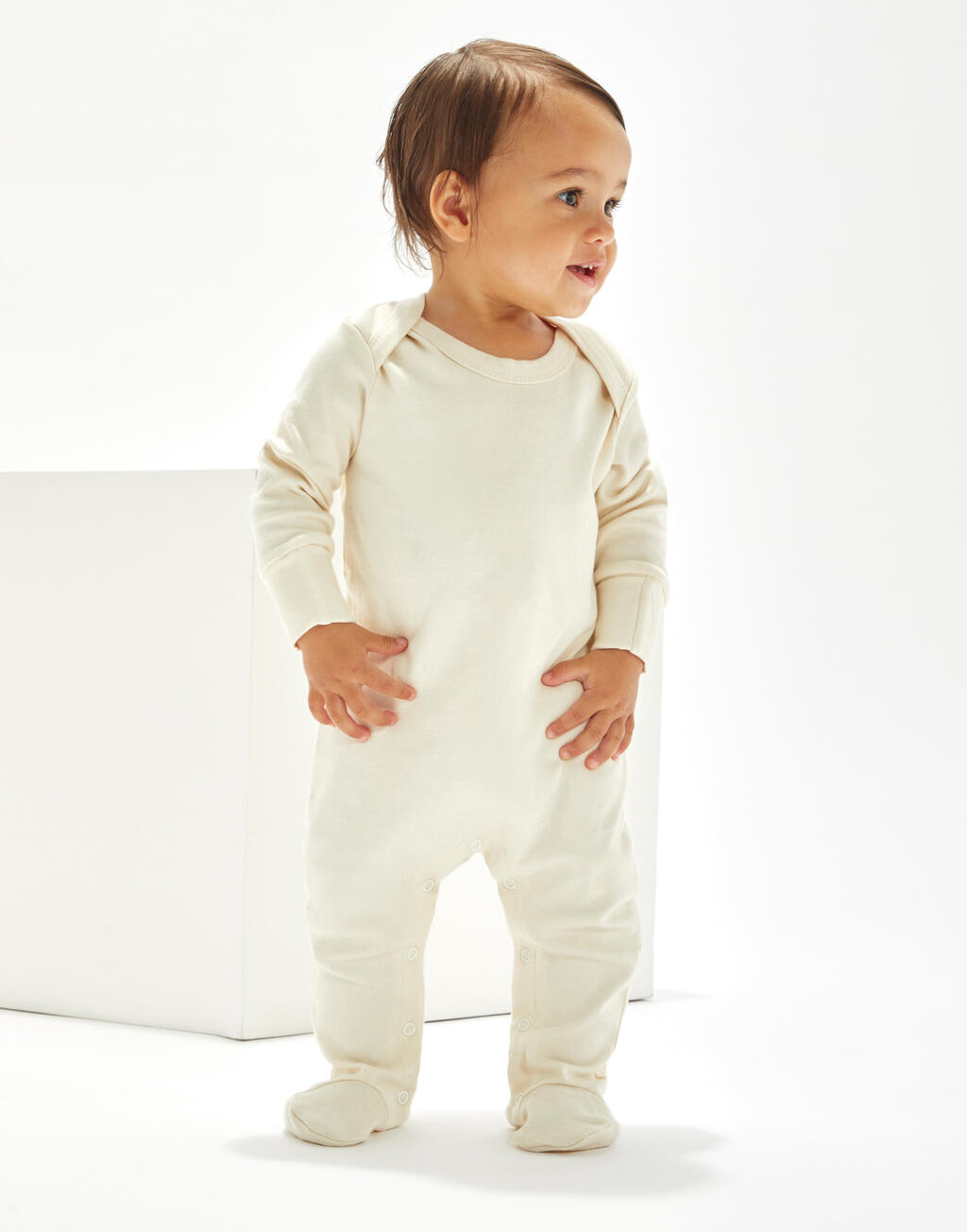 Baby Sleepsuit with Scratch Mitts - Vue 2