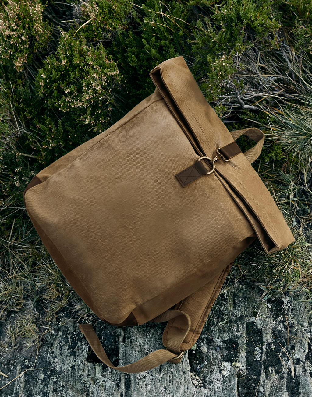 Heritage Waxed Canvas Backpack - Vue 4