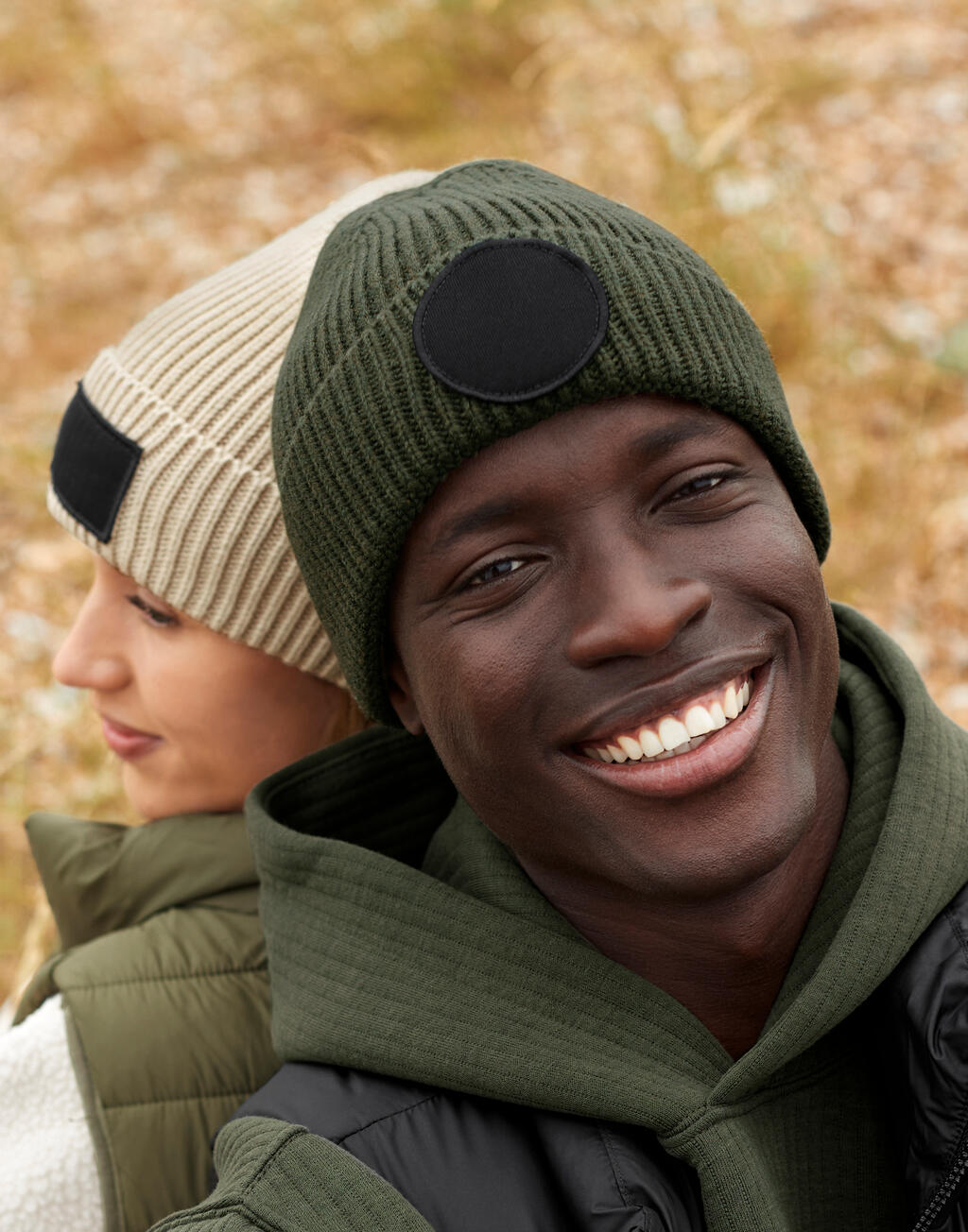 Circular Fashion Patch Beanie - Vue 3