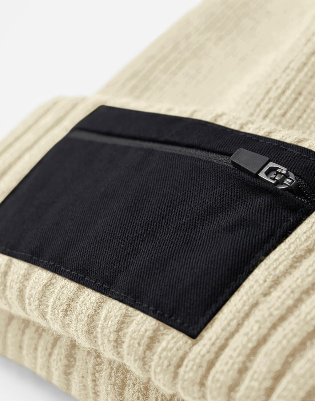 Zip Patch Beanie - Vue 5