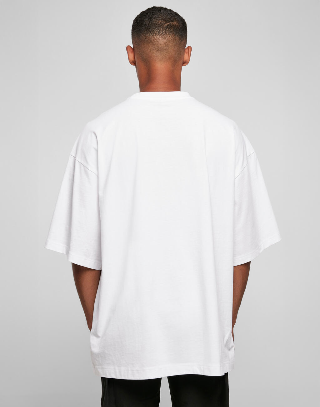 Huge Tee - Vue 4