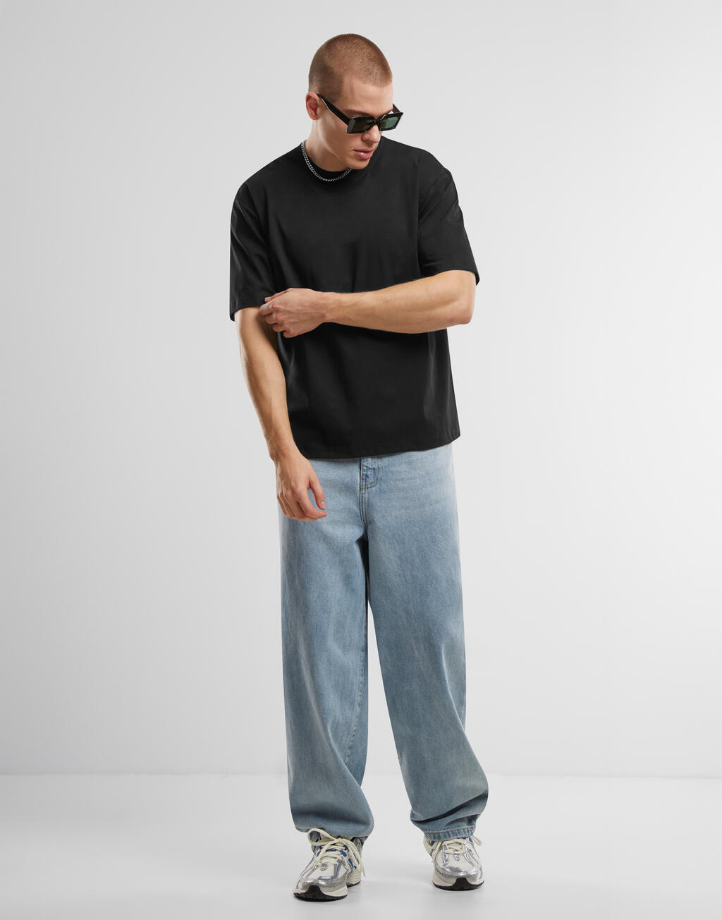 Sorona Loose Fit Tee - Vue 4