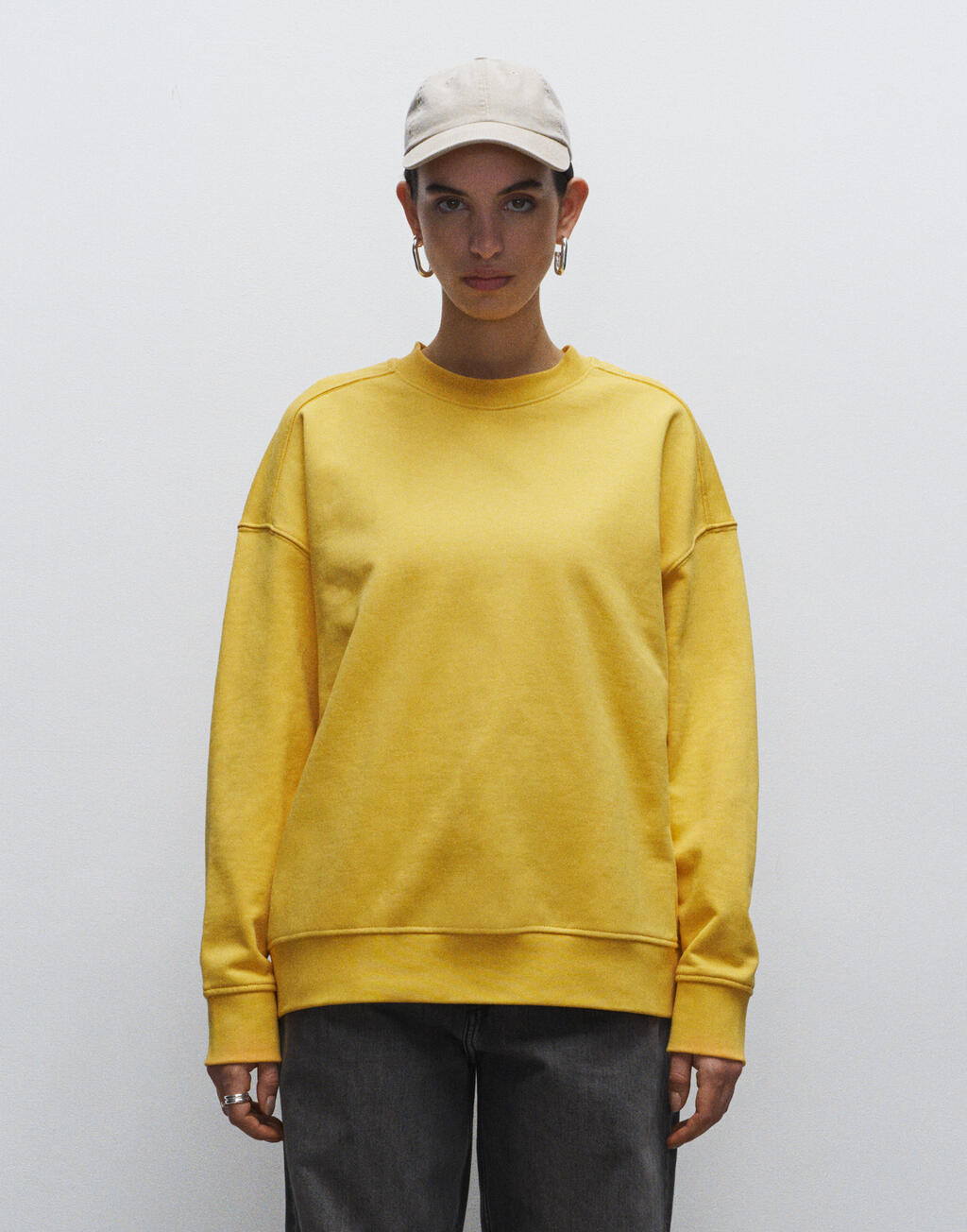 Womens Oversized Sweatshirt - Vue 2
