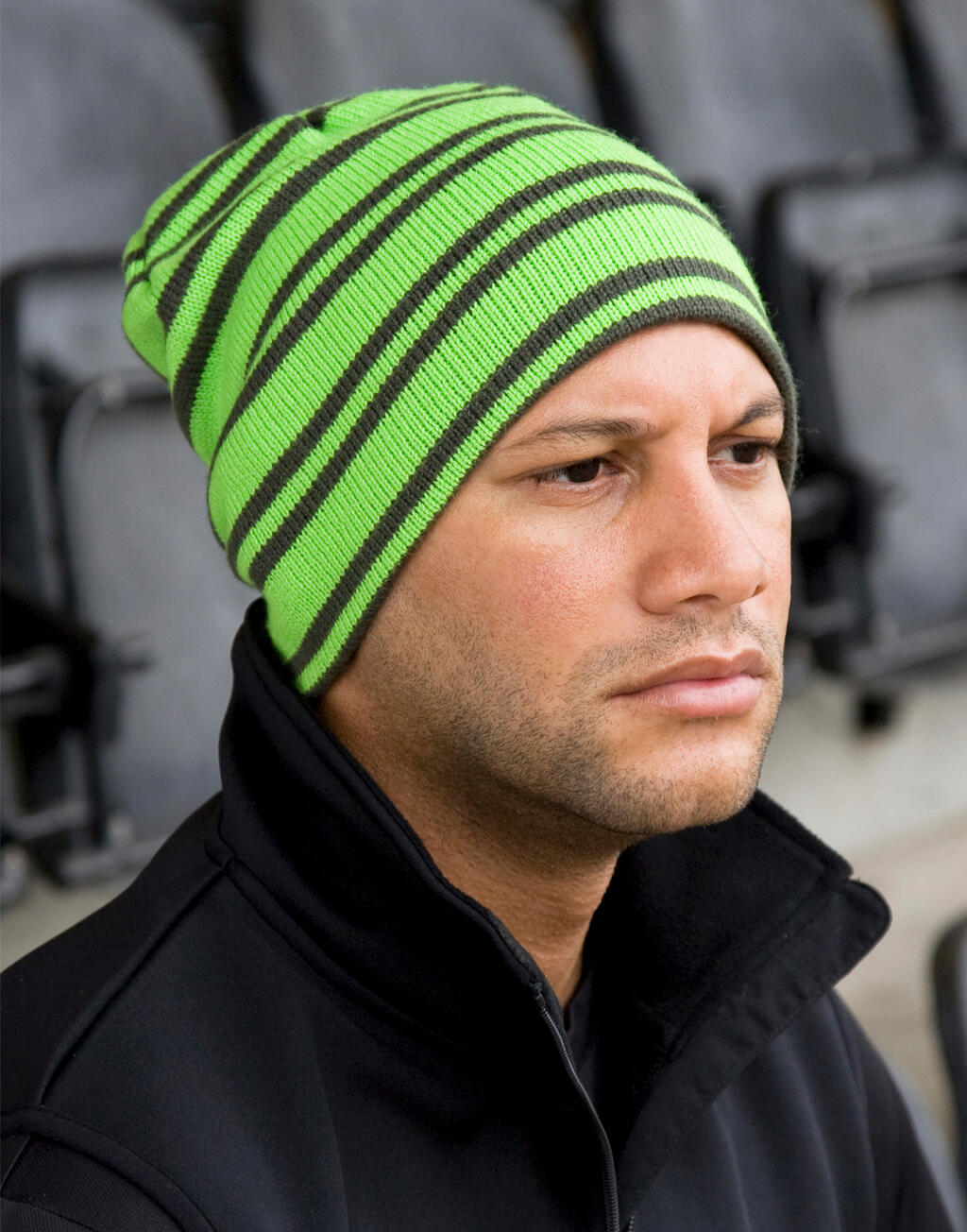 Team Reversible Beanie - Vue 2