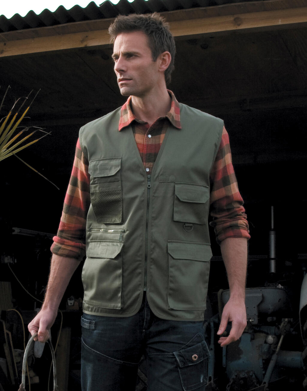 Safari Waistcoat - Vue 3
