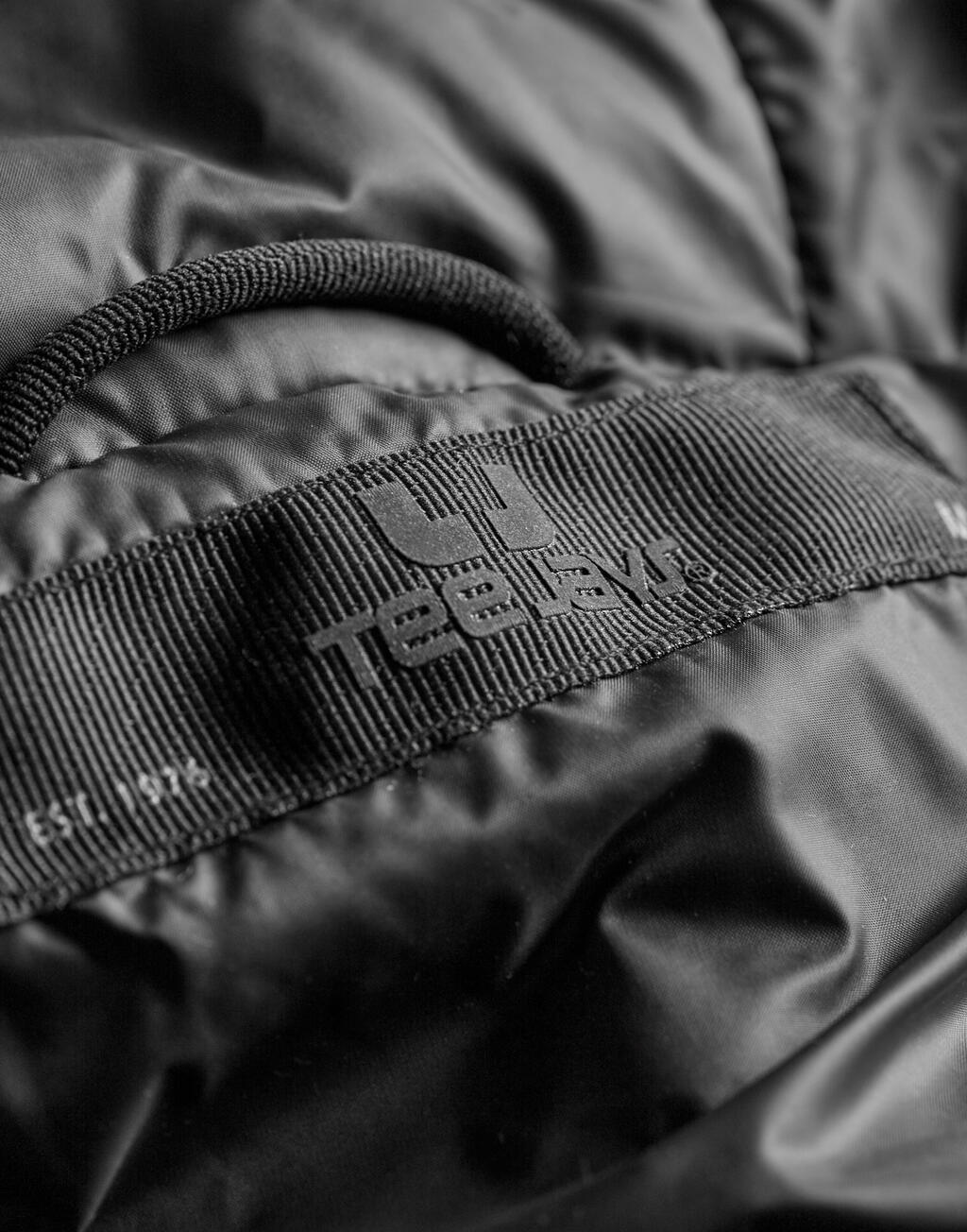 Womens Hooded Lite Jacket - Vue 3