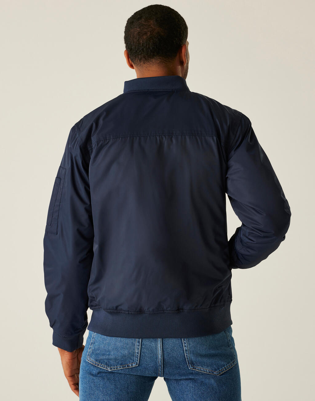 Pro Pilot Jacket - Vue 3
