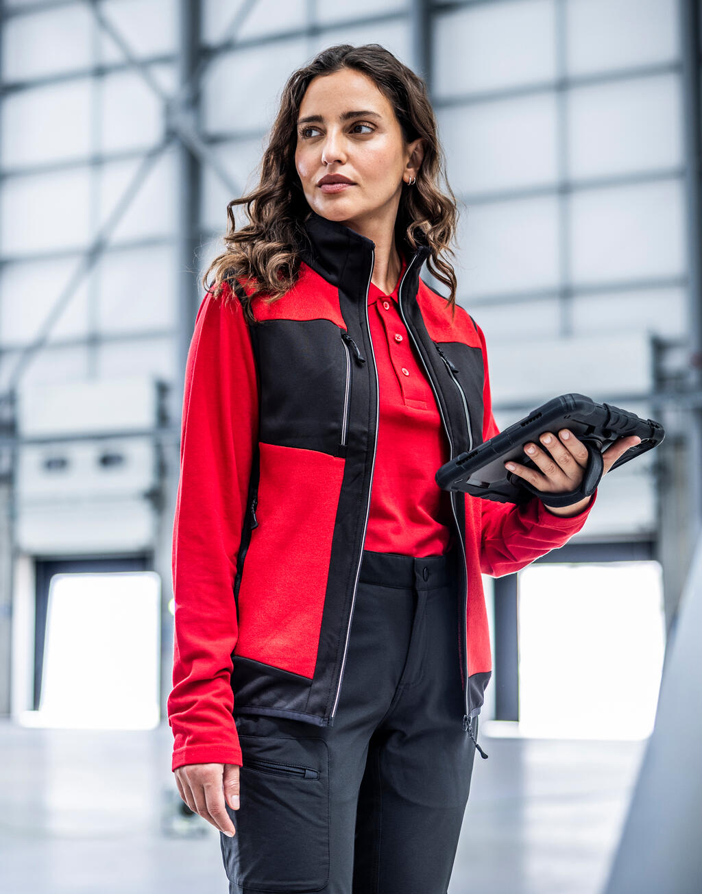 E-Volve Stretch Hybrid Midlayer Bodywarmer - Vue 2