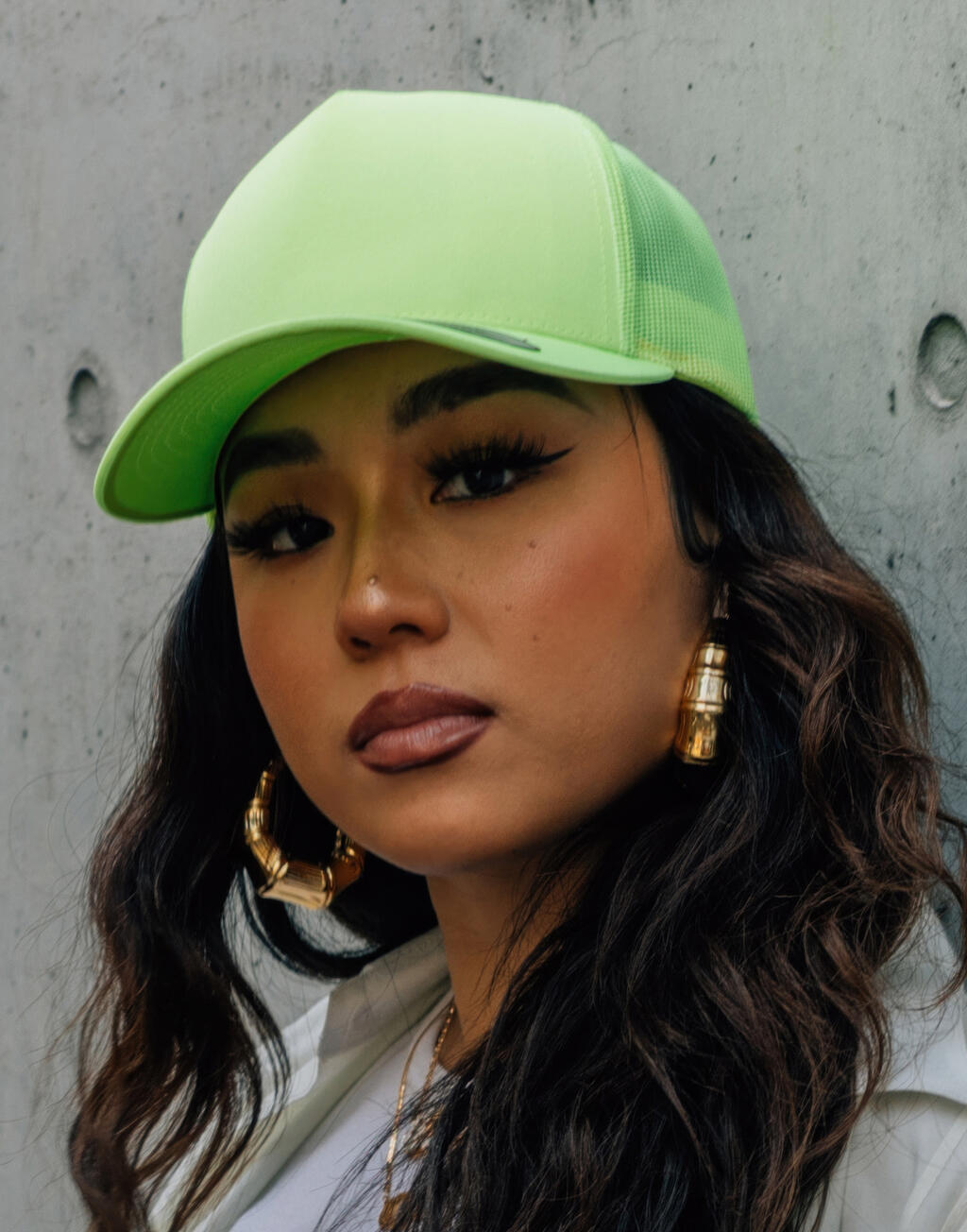 Neon Retro Trucker - Vue 2