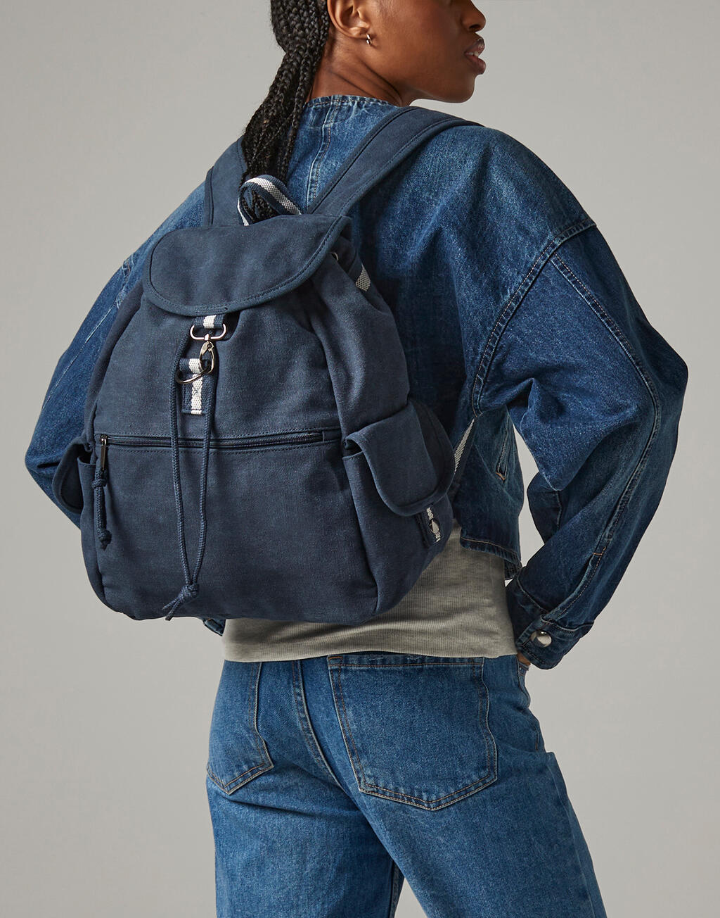 Vintage Canvas Backpack - Vue 2