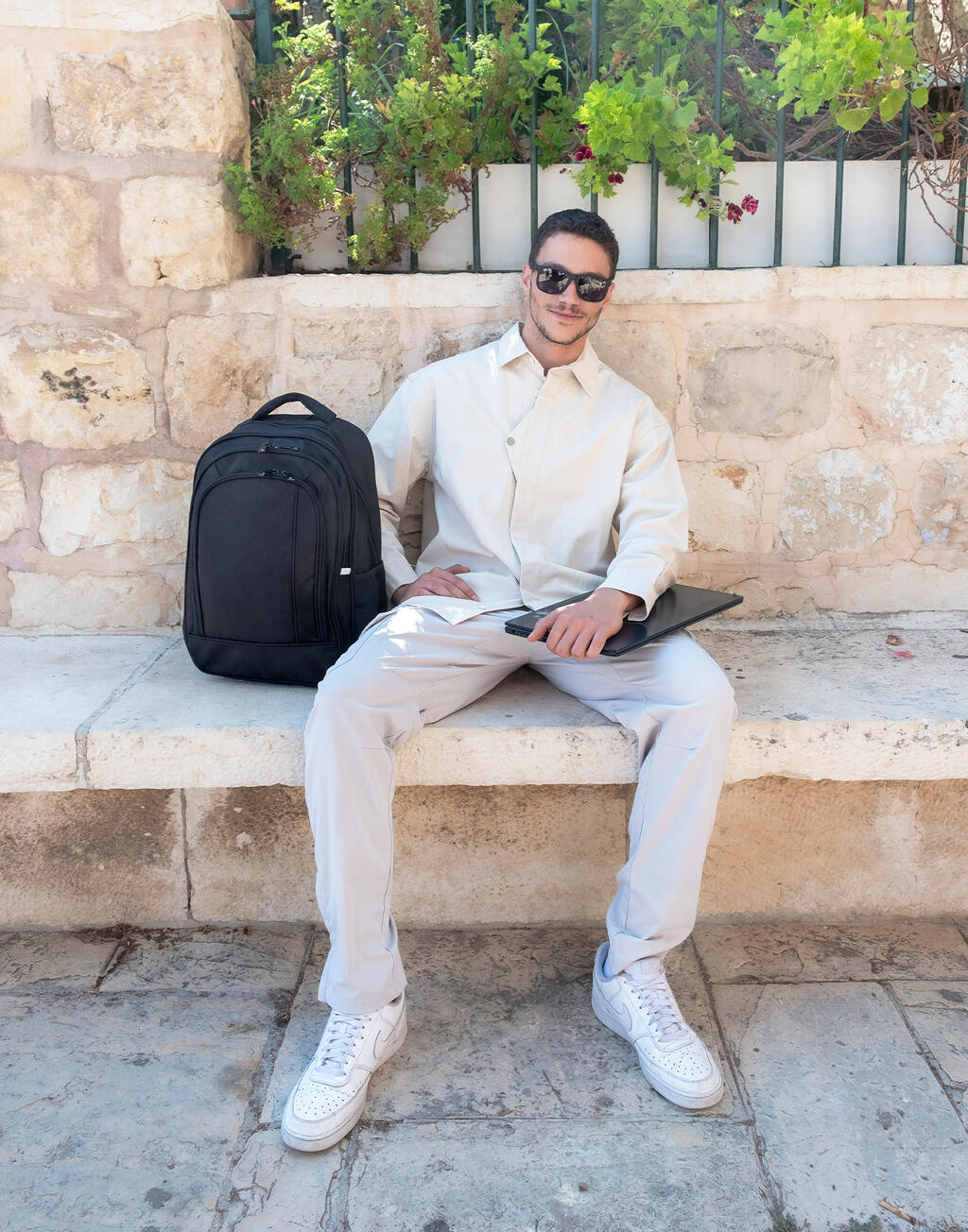 Frankfurt Smart Laptop Backpack - Vue 2