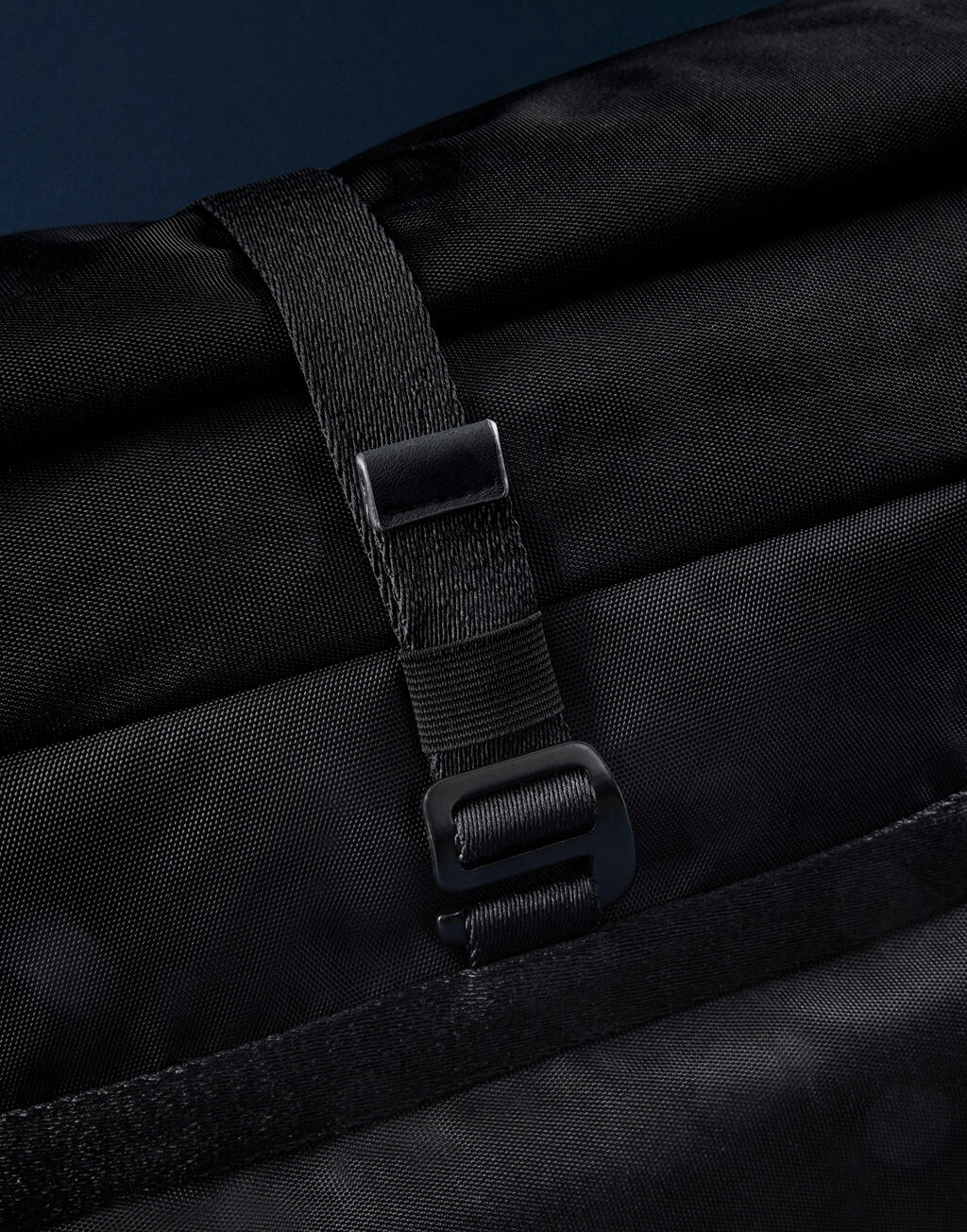 Axis Roll-Top Backpack - Vue 4