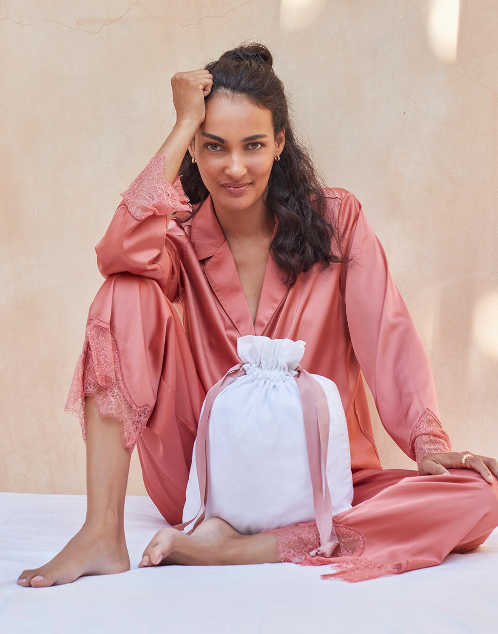 Cotton Gift Bag with Ribbon Drawstring - Vue 2