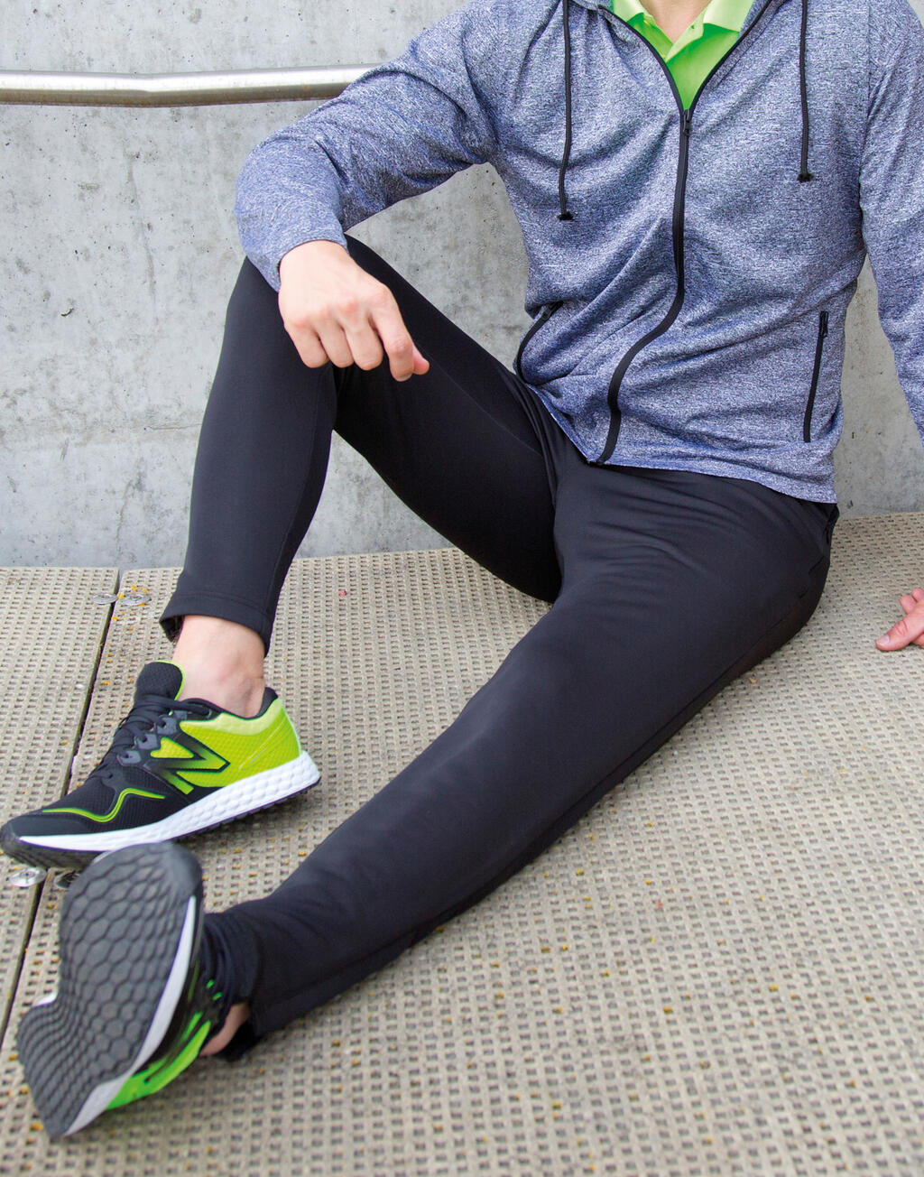 Slim Fit Jogger - Vue 2