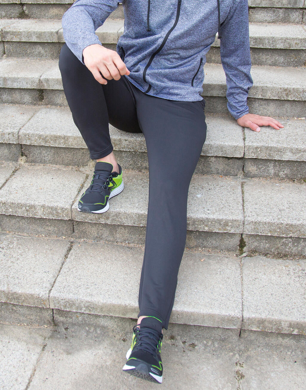 Slim Fit Jogger - Vue 3