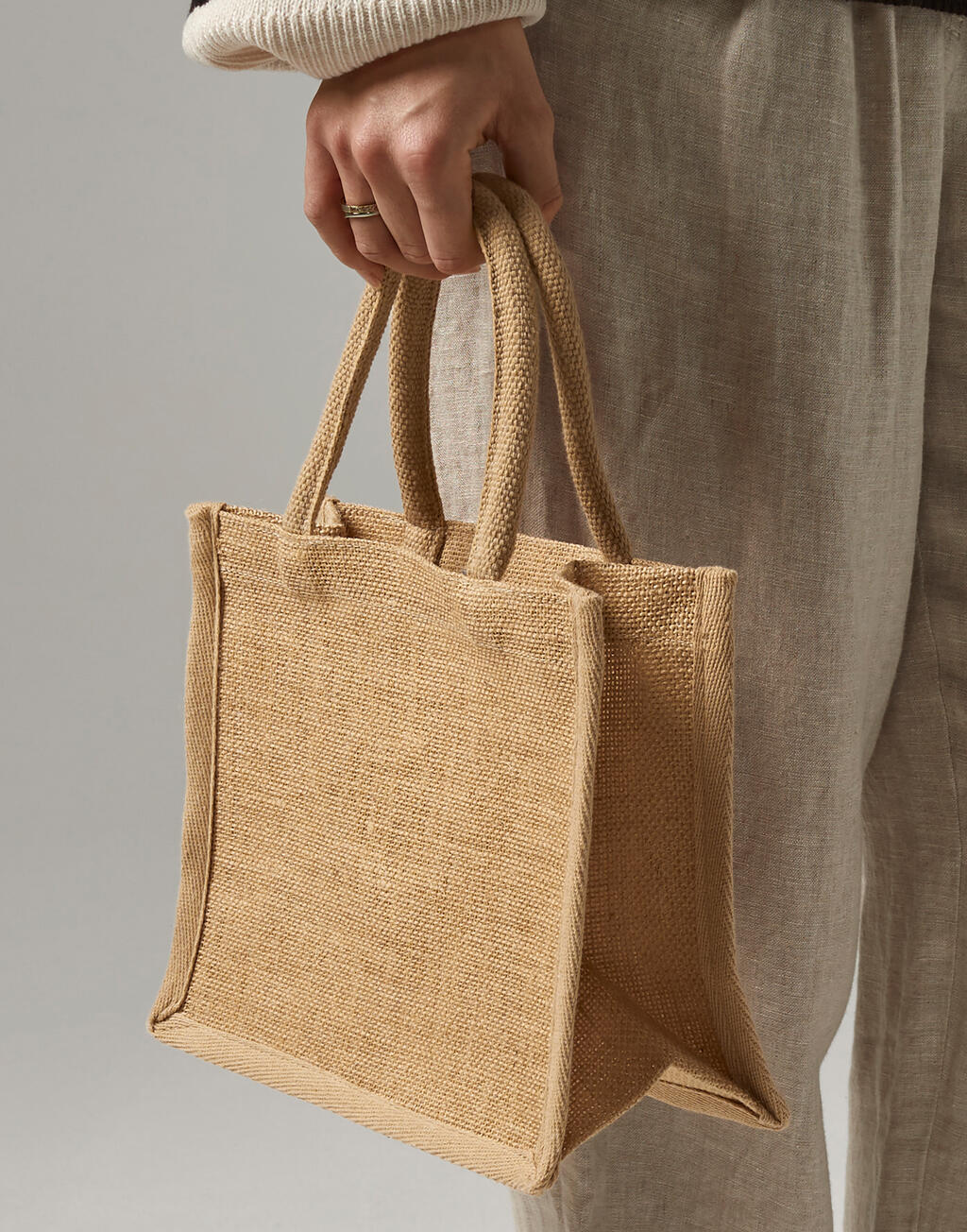 Natural Starched Jute Mini Gift Bag - Vue 2