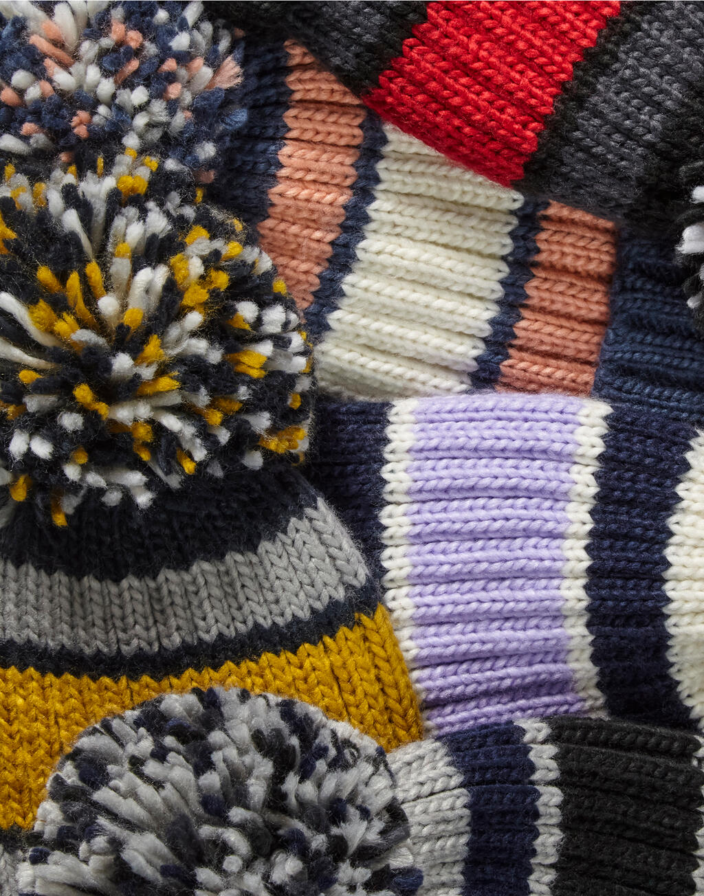 Hygge Striped Beanie - Vue 2