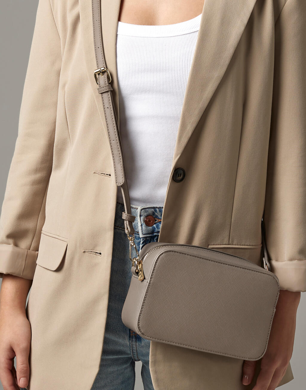 Boutique Structured Cross Body Bag - Vue 4
