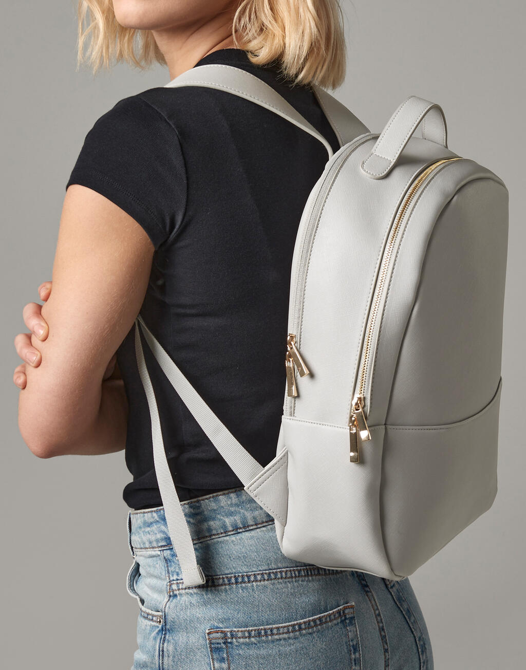 Boutique Backpack - Vue 2