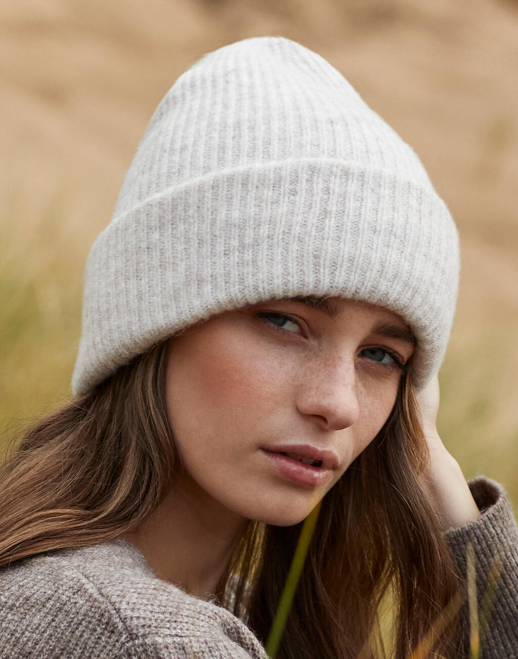 Cosy Ribbed Beanie - Vue 2