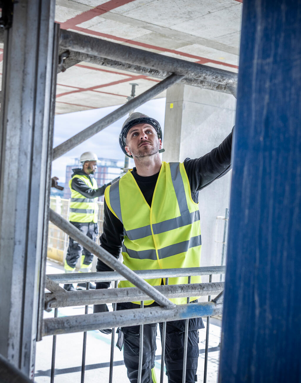 Pro Hi Vis Vest - Vue 3