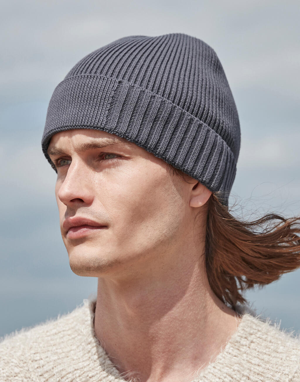 Organic Cotton Engineered Patch Beanie - Vue 2