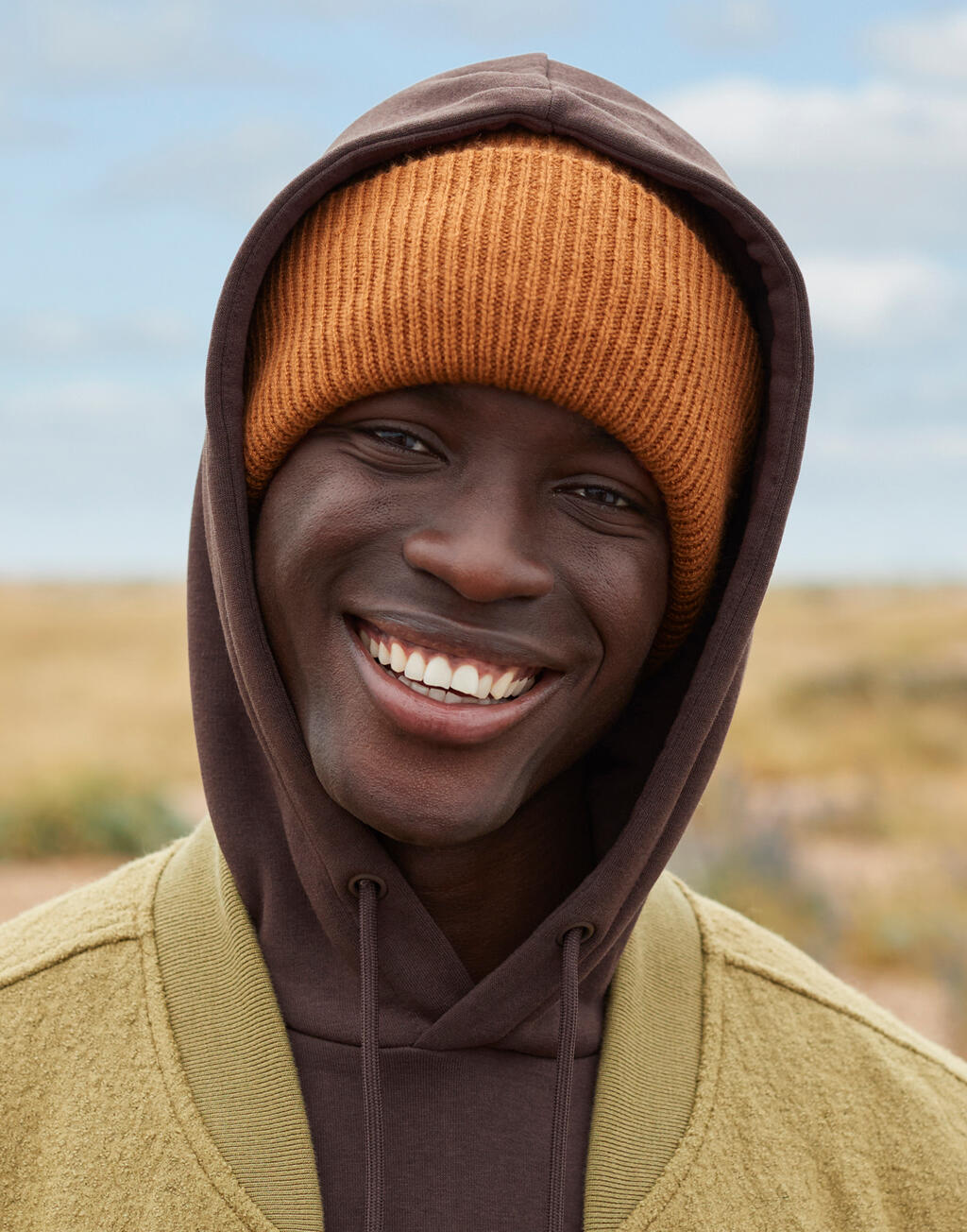 Classic Engineered Deep Cuffed Beanie - Vue 2